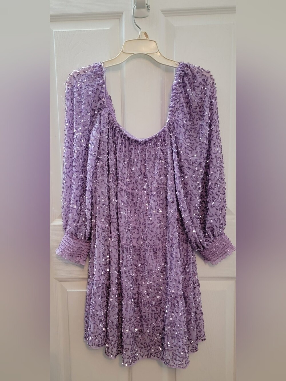 Btand NEW Alice + Olivia Lavender Sequin Dress